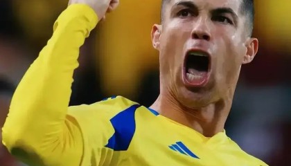 完美对战平台下载-沙特联官方强硬回应C罗：球员无权干涉其他俱乐部决策|克里斯蒂亚诺·罗纳尔多|联赛|足球|罗马诺|吉达联合足球俱乐部_新浪体育_新浪新闻